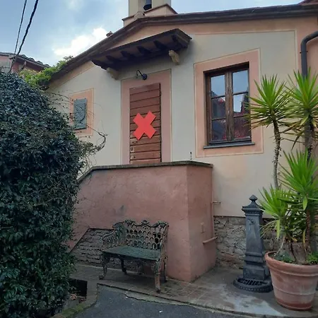 Opera In Rosso